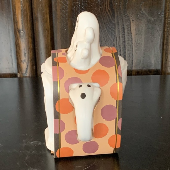 Spooky Season Ghosts on Tombstone 16oz Topper Mug - Picture 5 of 8